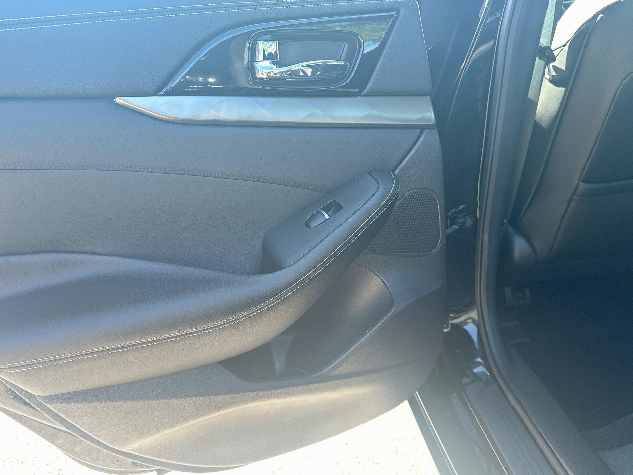 Used 2023 Nissan Maxima SV w/ Floor Mat Group FWD image 25