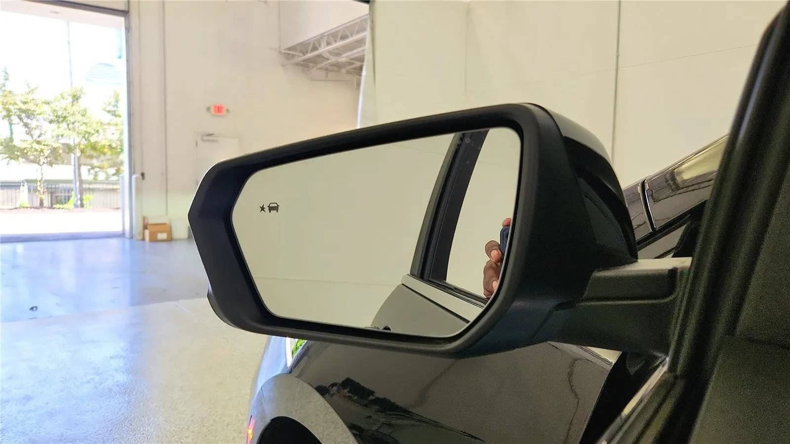 Used 2023 Chevrolet Equinox LT FWD image 28