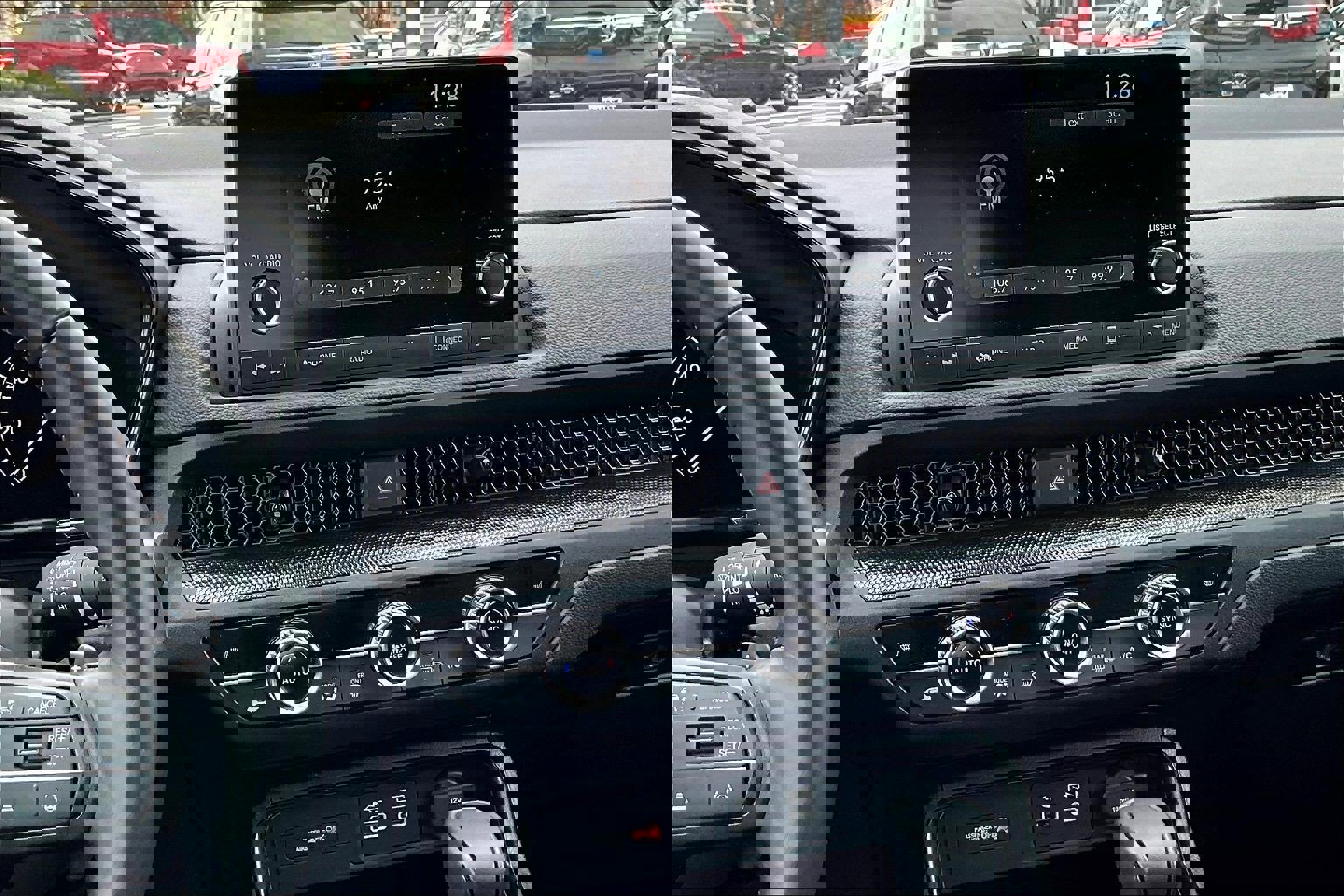 Used 2025 Honda CR-V Sport image 6