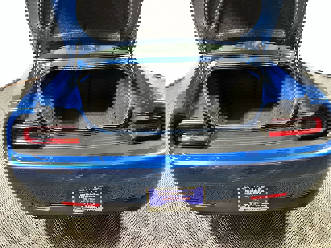 Used 2021 Dodge Challenger SRT Hellcat w/ Plus Package RWD image 29