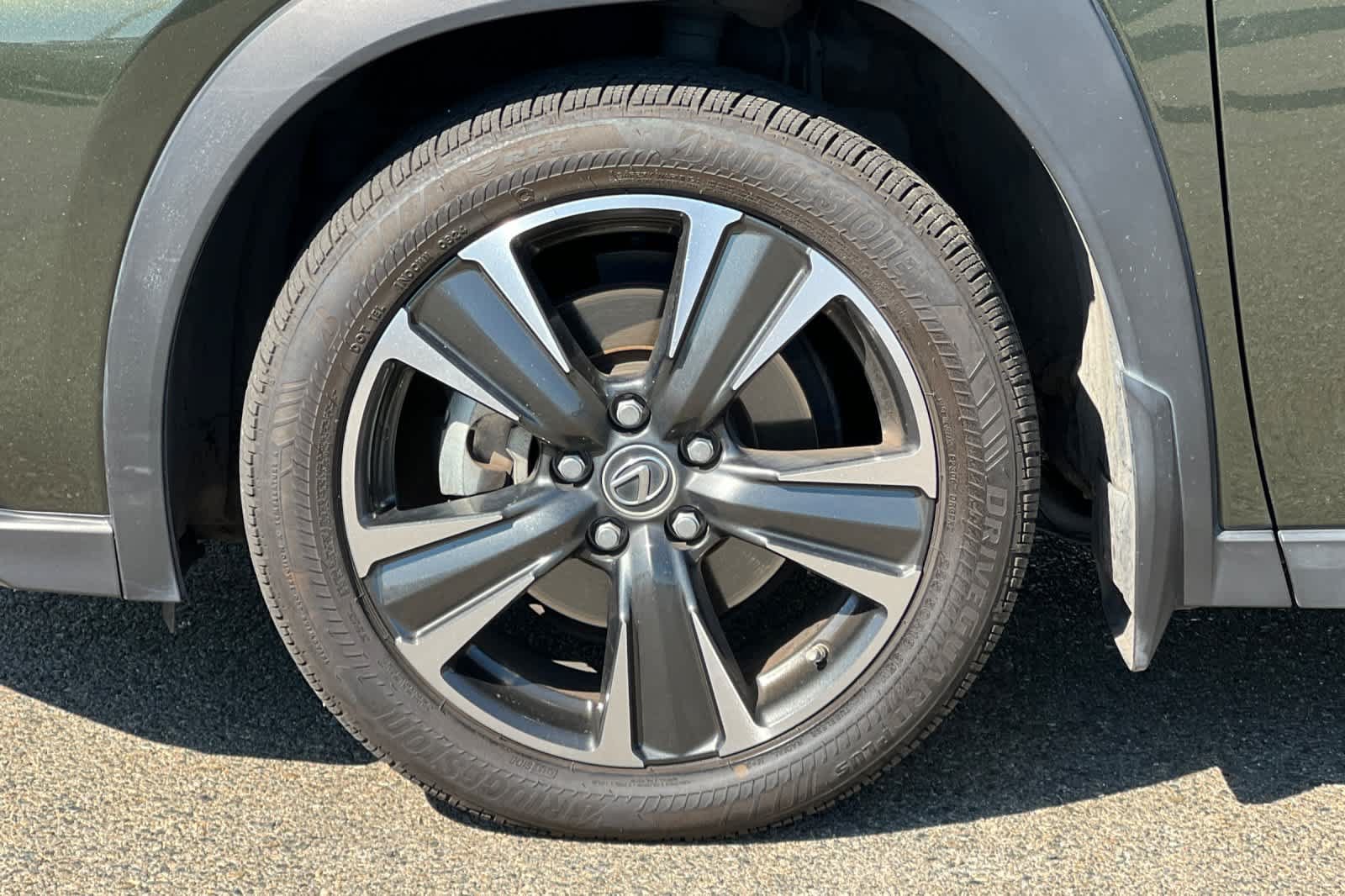 Used 2019 Lexus UX 200 w/ Premium Package FWD image 13