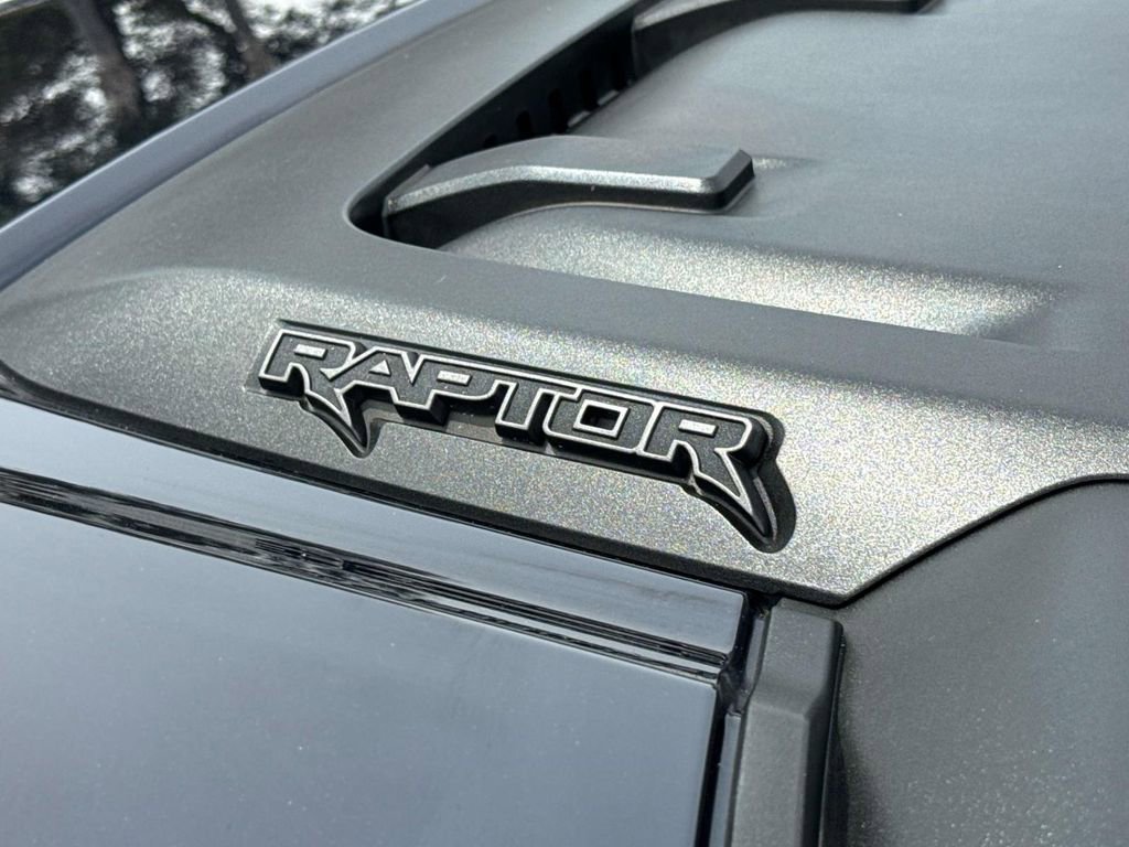Certified 2022 Ford F150 Raptor w/ Equipment Group 801A High image 6