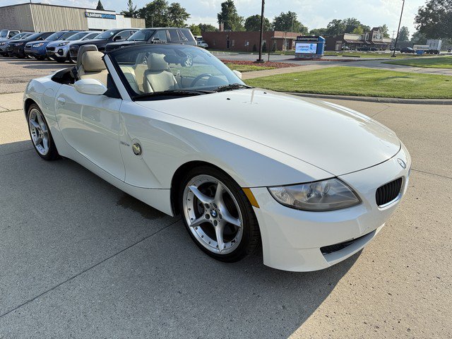 Used 2006 BMW Z4 3.0si RWD image 3