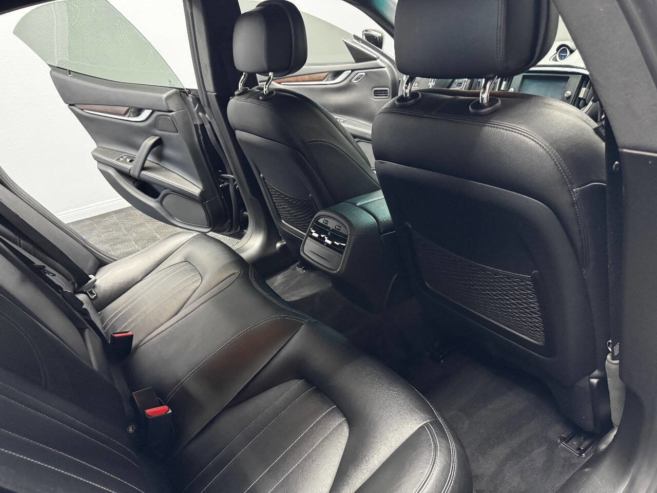 Used 2016 Maserati Ghibli S image 50