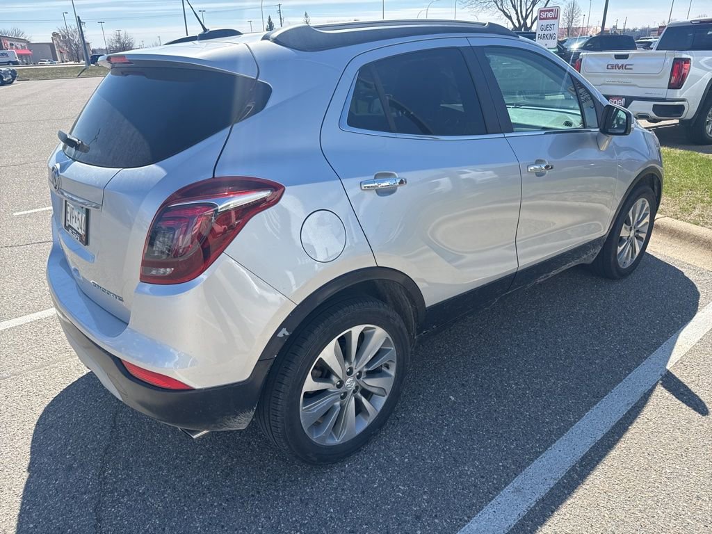 Used 2018 Buick Encore Preferred image 3