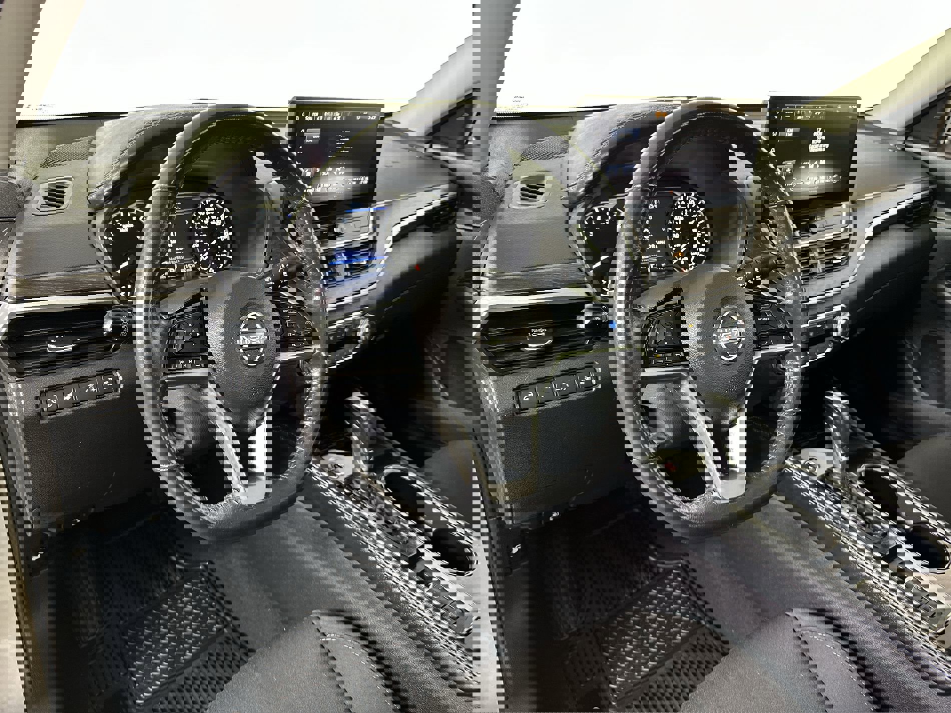 Used 2023 Nissan Altima 2.5 SV w/ SV Premium Package image 46