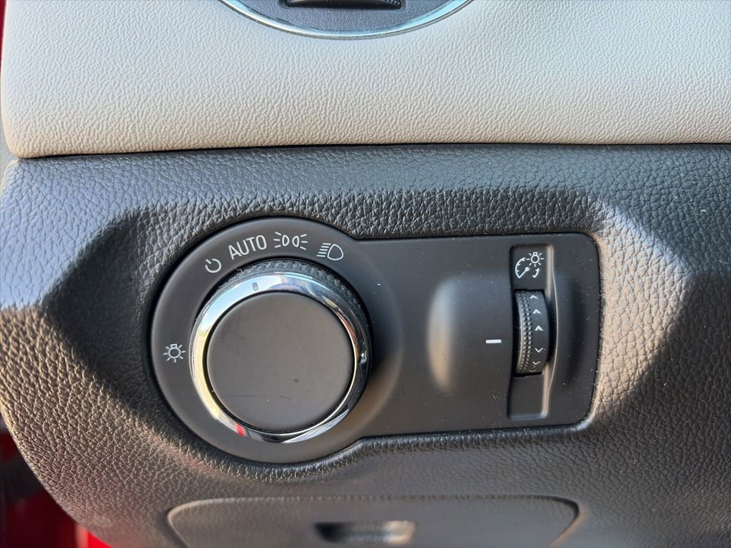 Used 2016 Chevrolet Cruze LS FWD image 12