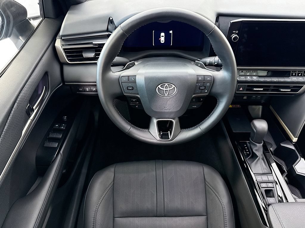 Used 2025 Toyota Camry XSE w/ Premium Package FWD image 10
