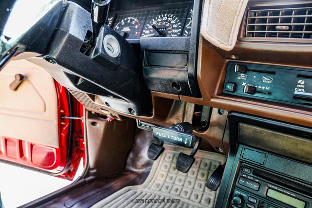 Used 1986 Toyota Pickup 4x4 Regular Cab Turbo image 29
