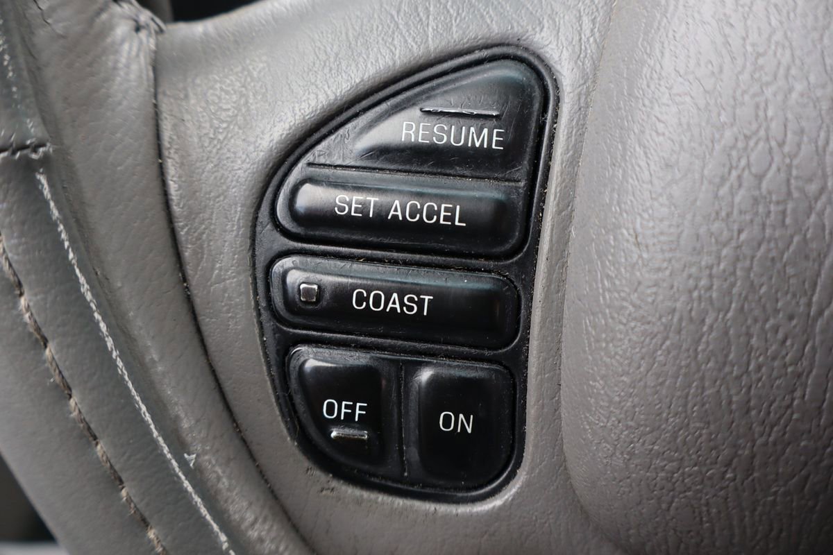 Used 2002 Mercury Grand Marquis LS image 29