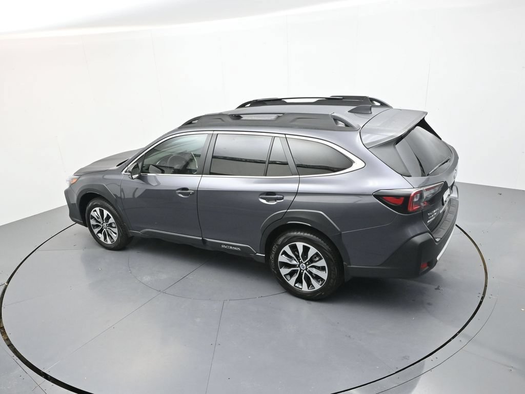 Used 2025 Subaru Outback Limited AWD/4WD image 29