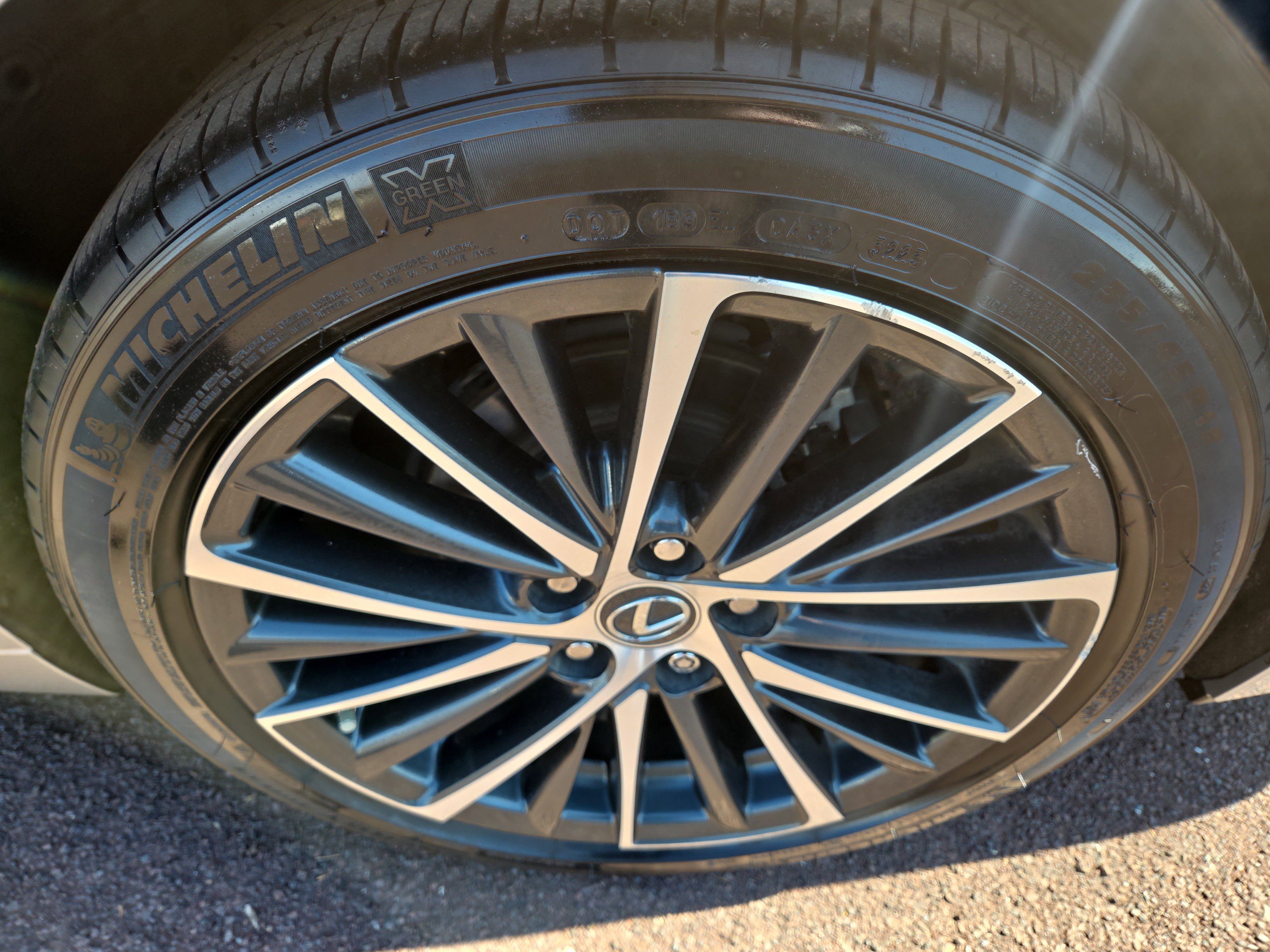 Used 2024 Lexus ES 350 w/ Premium Package image 11