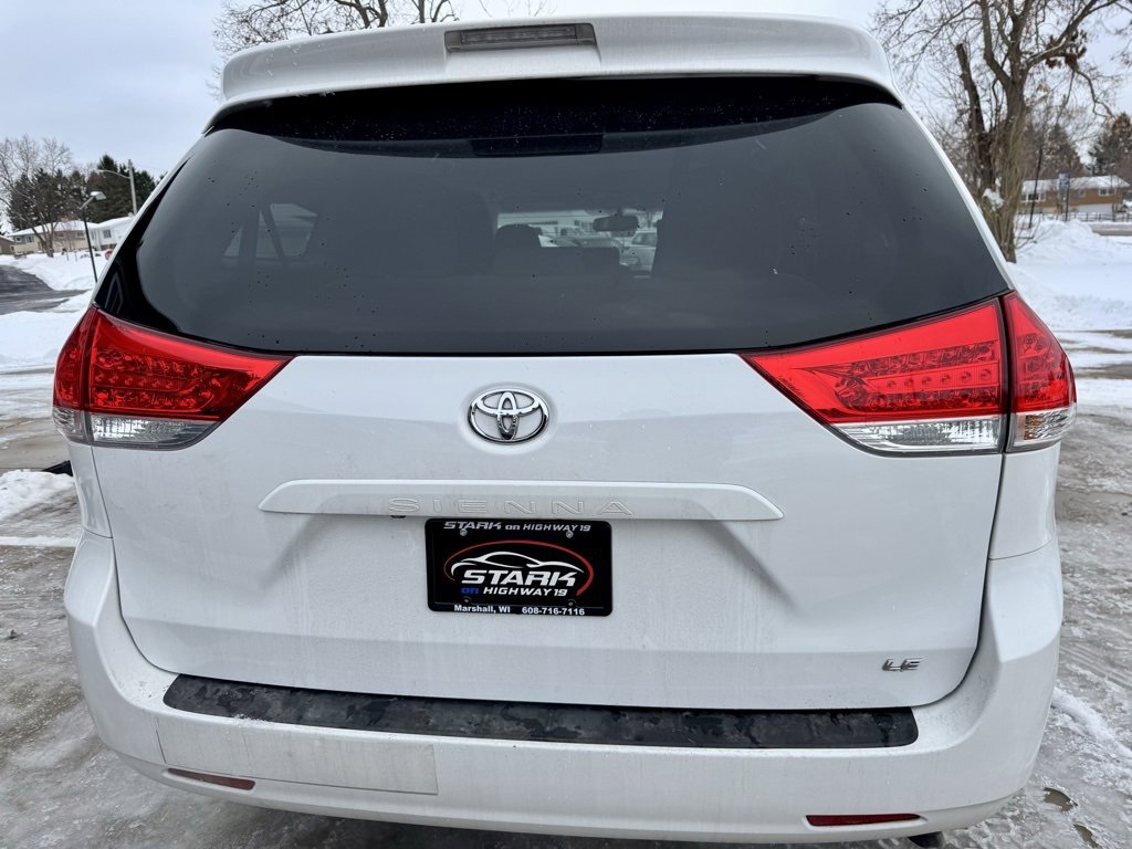 Used 2014 Toyota Sienna LE image 6