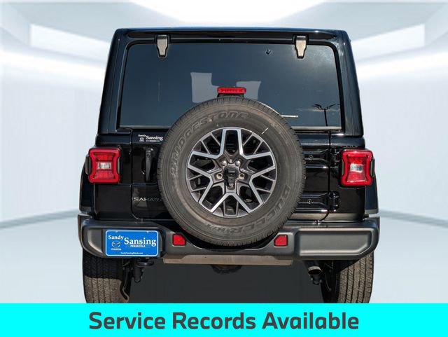 Used 2025 Jeep Wrangler Sahara image 5