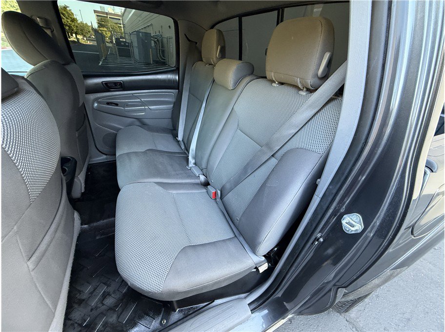 Used 2014 Toyota Tacoma PreRunner RWD image 13