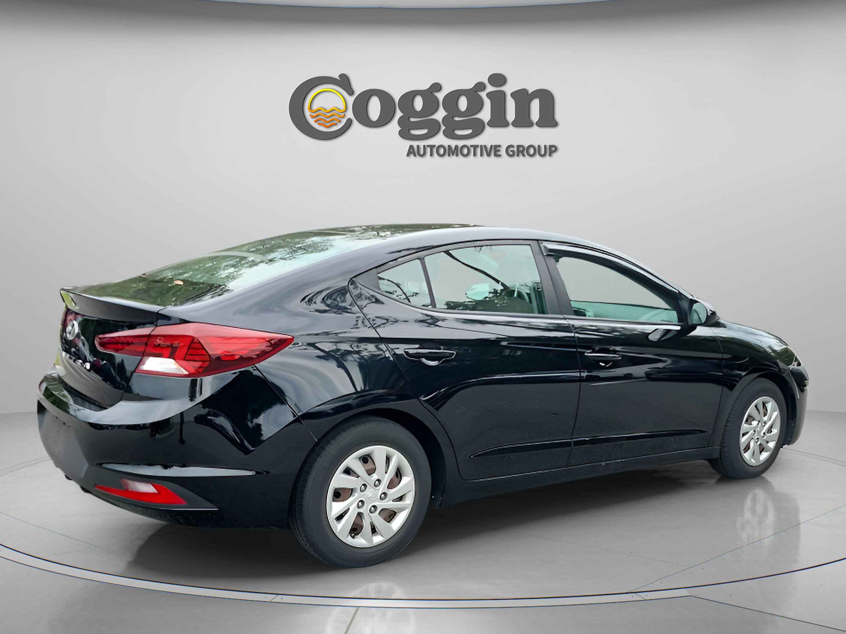 Used 2019 Hyundai Elantra SE FWD image 5