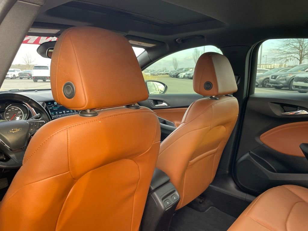 Used 2017 Chevrolet Cruze Premier image 28