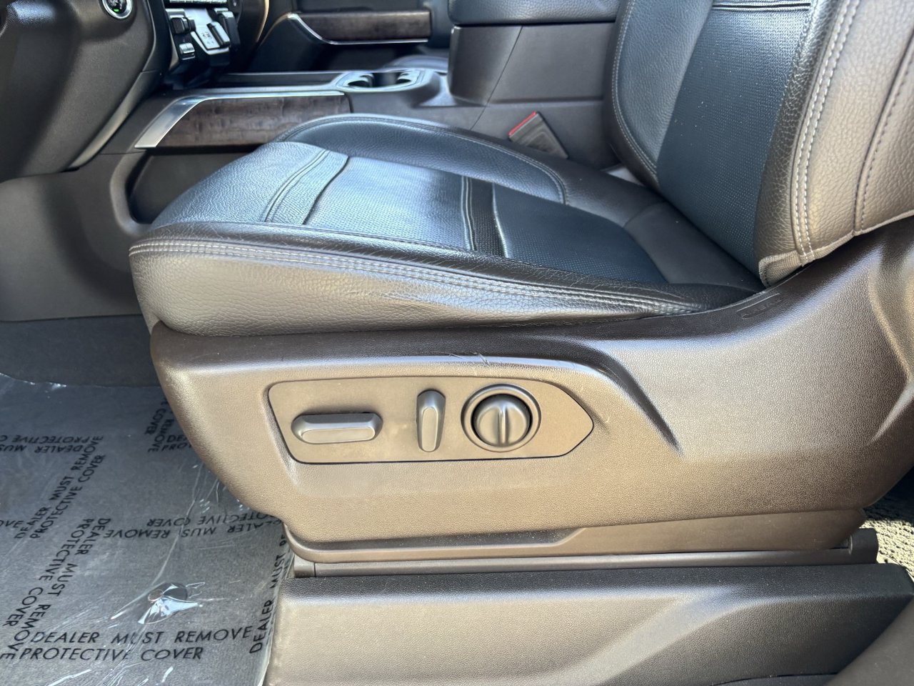 Used 2020 GMC Sierra 1500 Denali w/ Denali Ultimate Package AWD/4WD image 19
