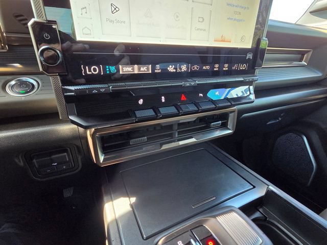 Used 2025 GMC Hummer EV 2X AWD/4WD image 31