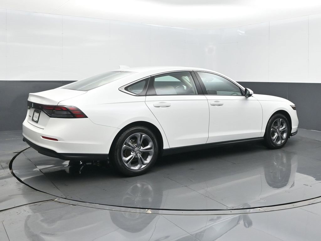 Certified 2024 Honda Accord EX image 22