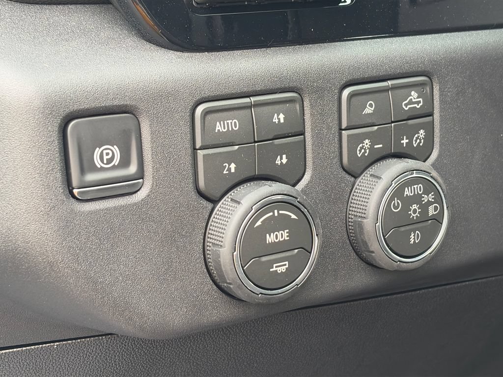 New 2026 Chevrolet Silverado 3500 High Country w/ High Country Premium Package AWD/4WD image 19