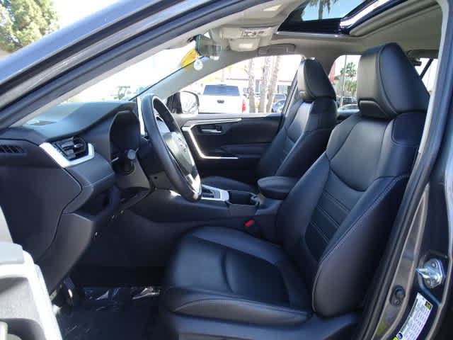 Certified 2025 Toyota RAV4 XLE Premium AWD/4WD image 18