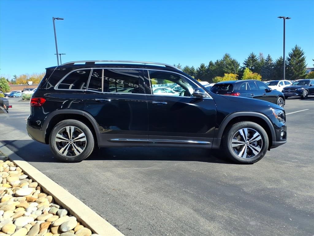 New 2025 Mercedes-Benz GLB 250 4MATIC image 7