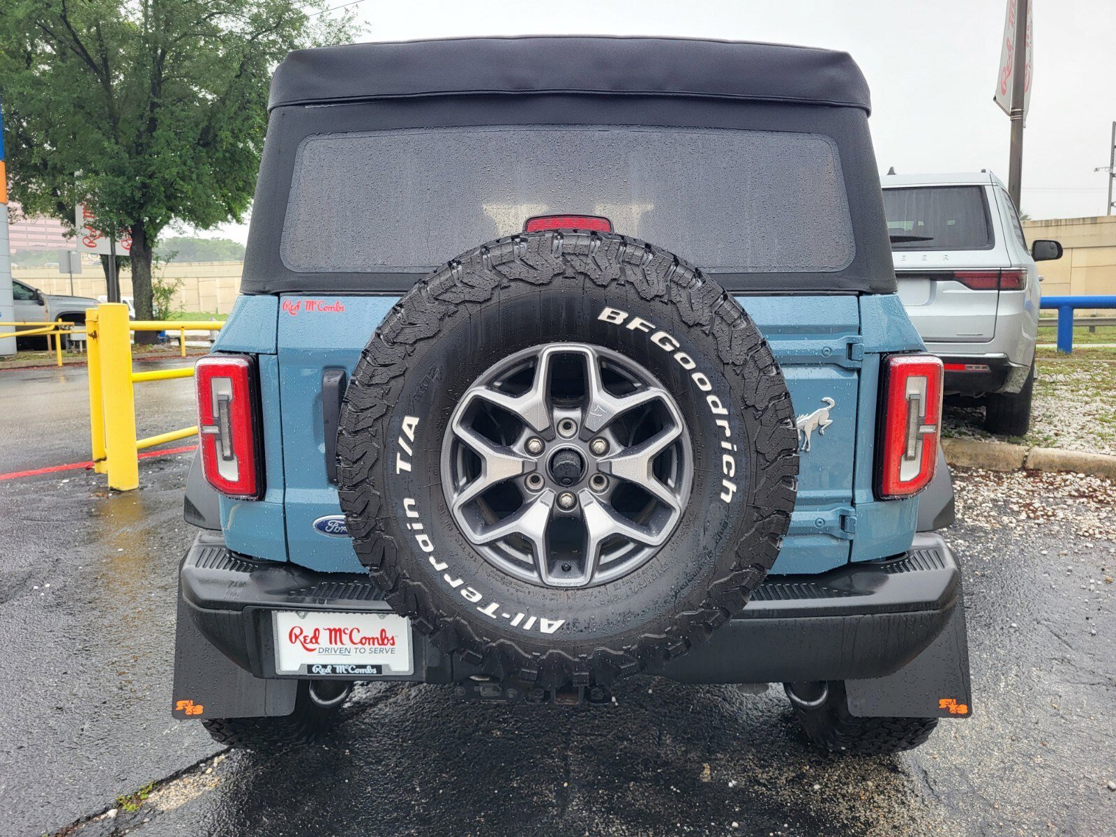 Used 2022 Ford Bronco Badlands image 5