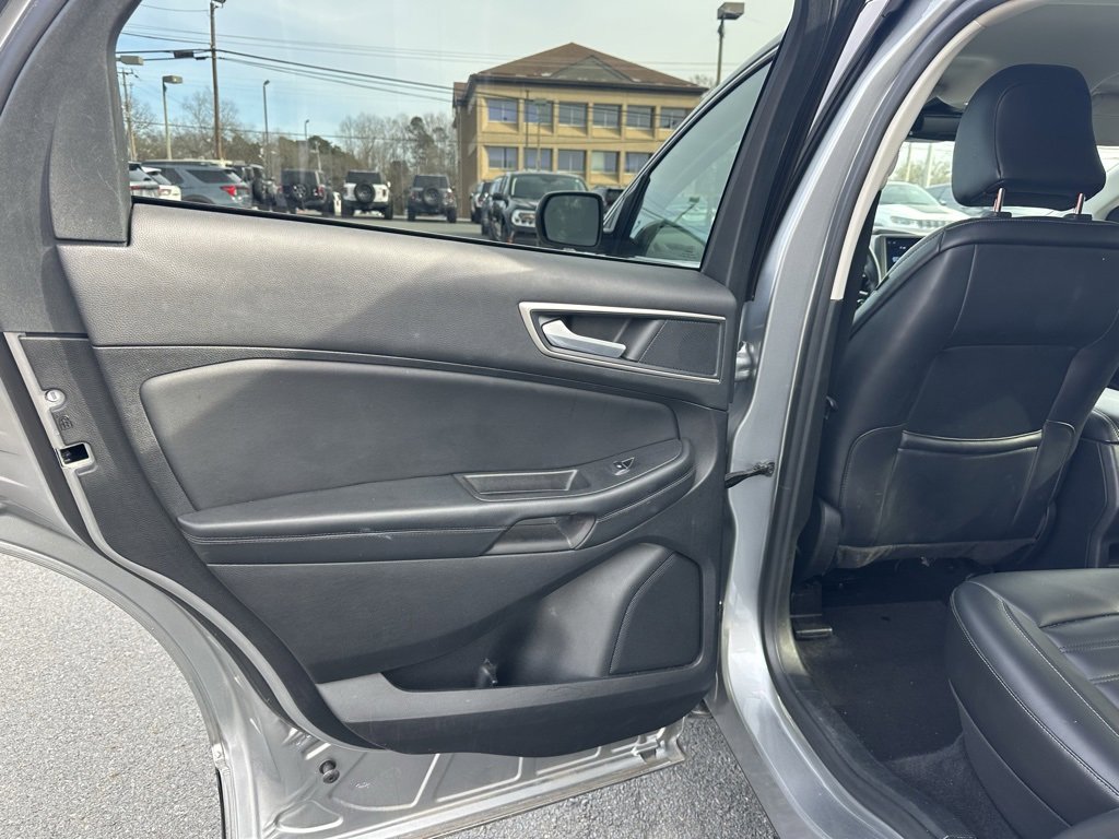 Used 2024 Ford Edge SEL image 17