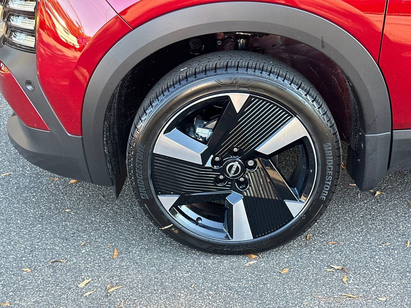 New 2026 Nissan Kicks SR w/ Cold Weather Package image 11