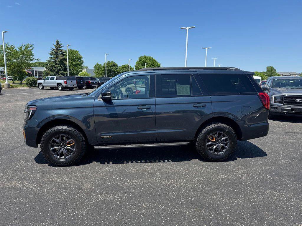Used 2025 Ford Expedition Tremor AWD/4WD image 8