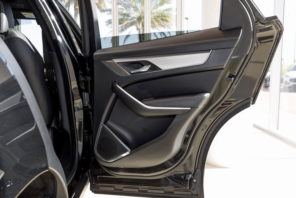 Used 2025 Jaguar F-PACE R-Dynamic S image 38