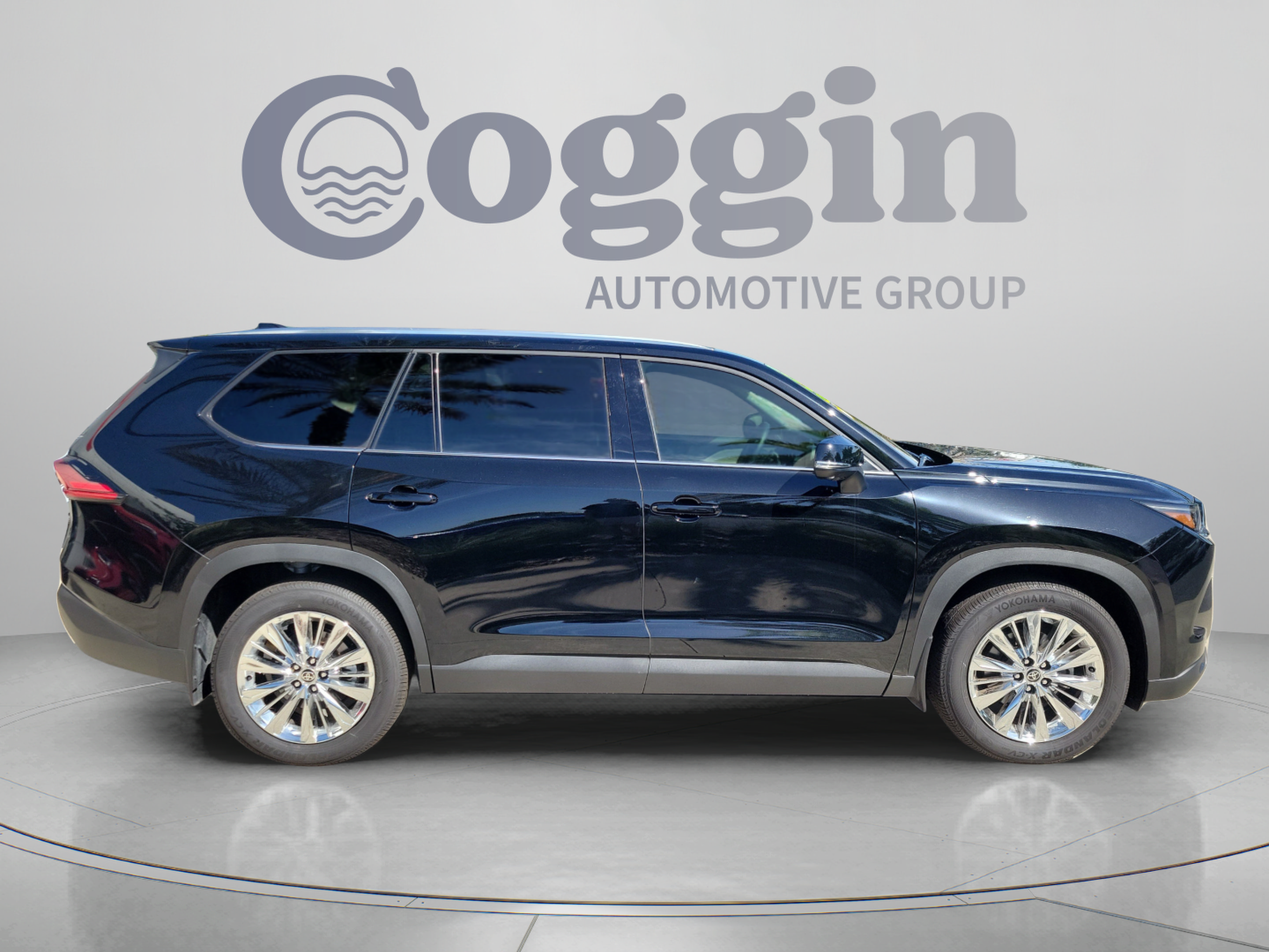 Certified 2025 Toyota Grand Highlander AWD image 4