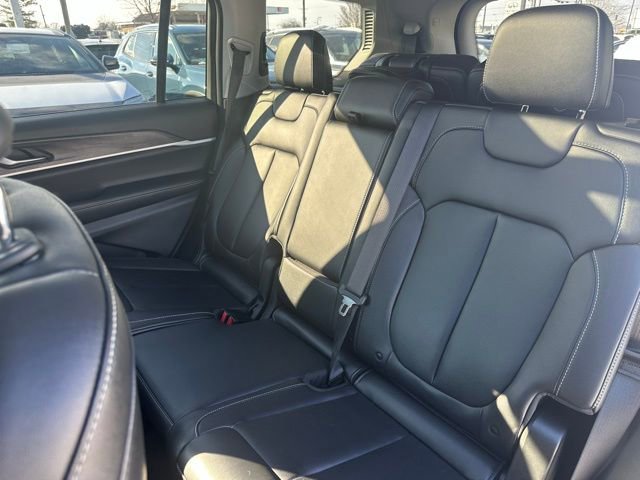 Used 2023 Jeep Grand Cherokee L Limited image 30