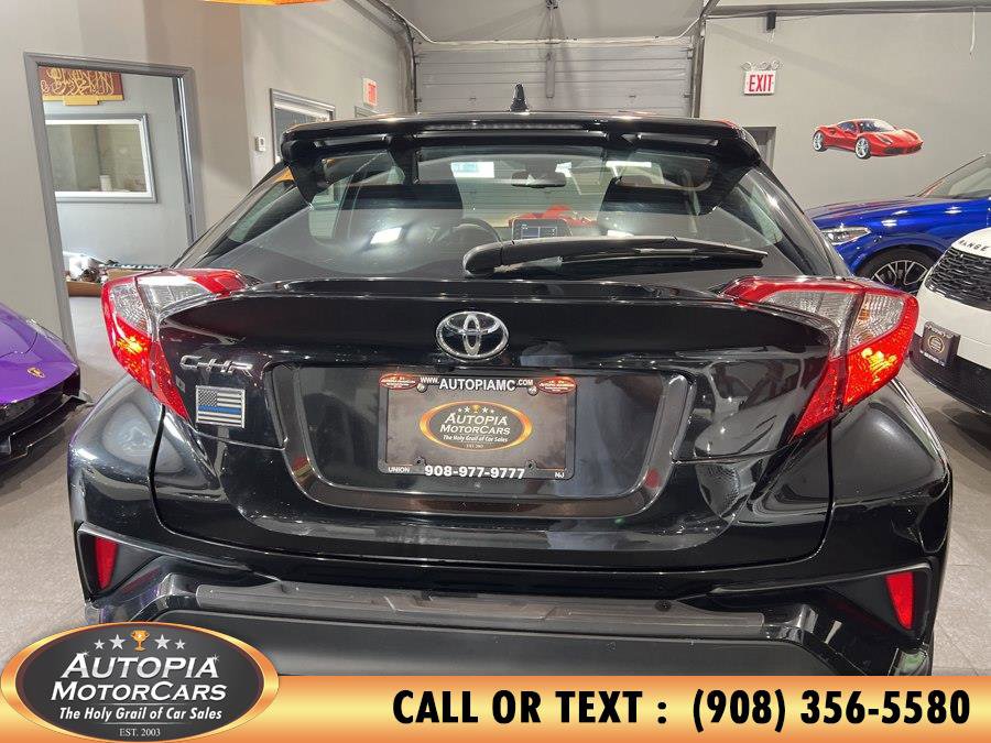 Used 2019 Toyota C-HR XLE FWD image 33