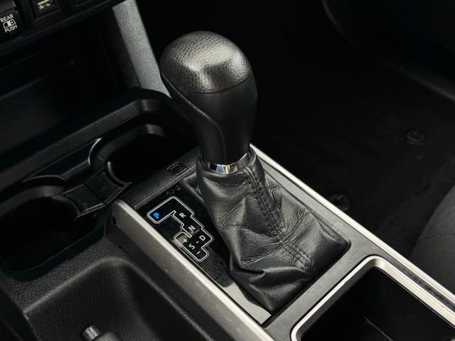 Used 2021 Toyota Tacoma SR5 w/ Trail Edition image 36