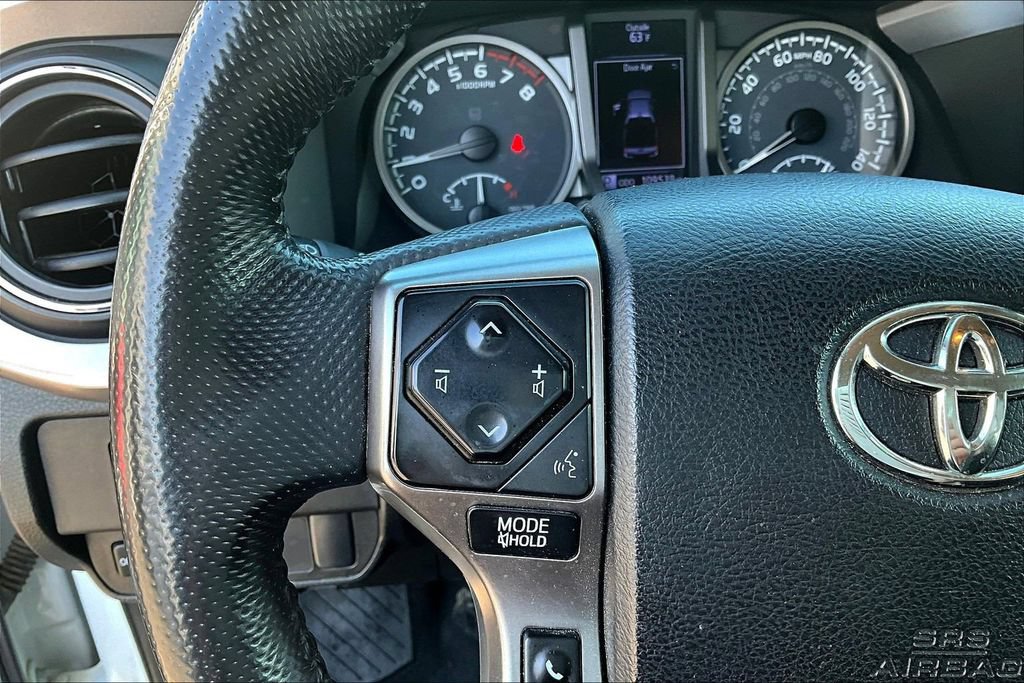 Used 2021 Toyota Tacoma SR5 AWD/4WD image 12