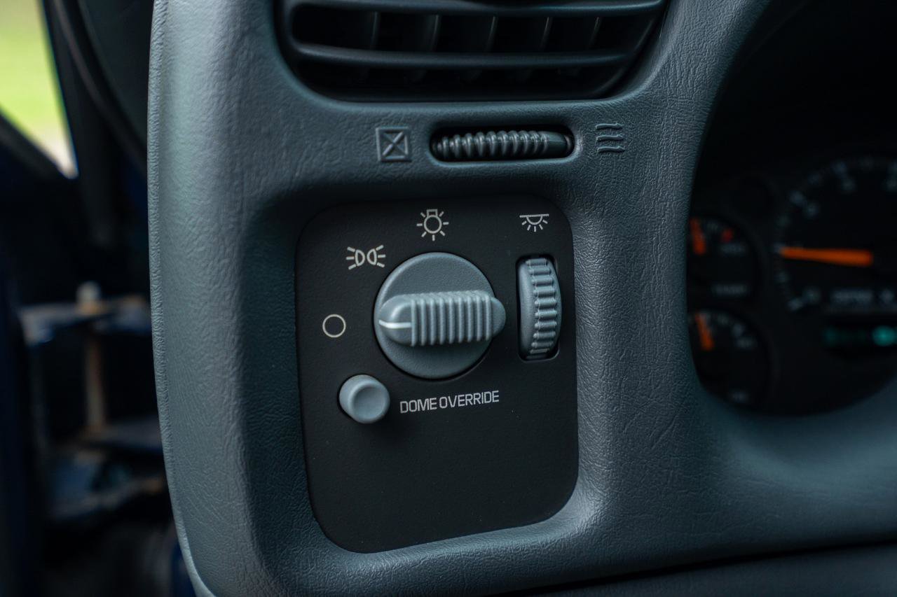 Used 2001 GMC Sonoma SLS w/ Super Spec Pkg 2 image 15