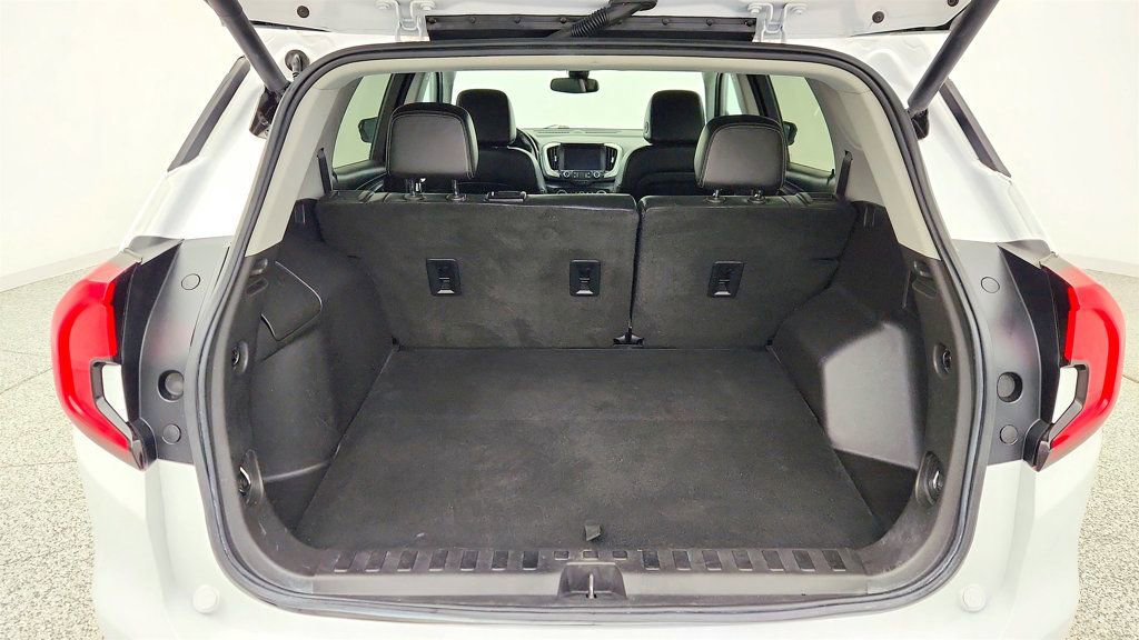 Used 2022 GMC Terrain SLT image 22