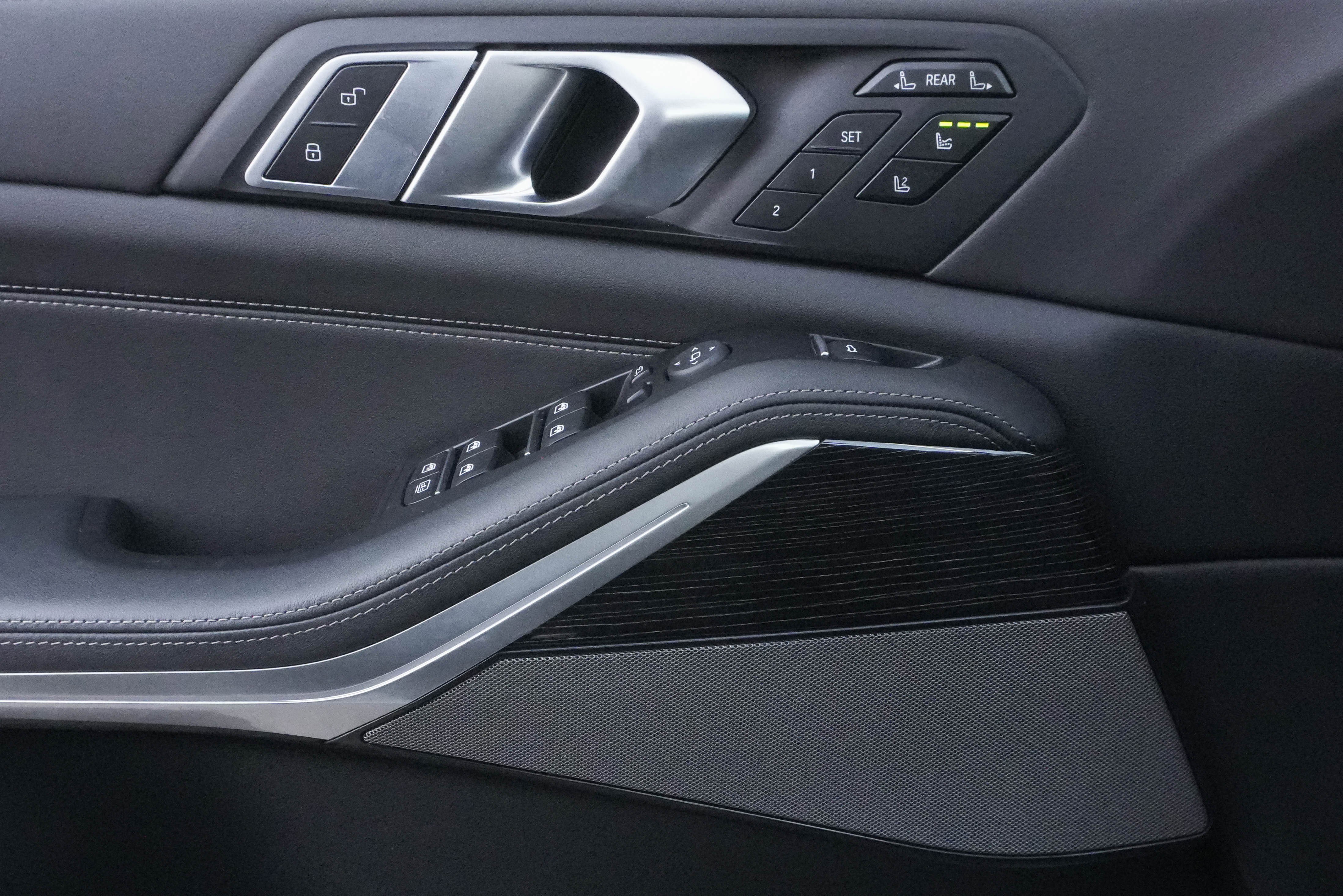 Used 2026 BMW X7 M60i image 16