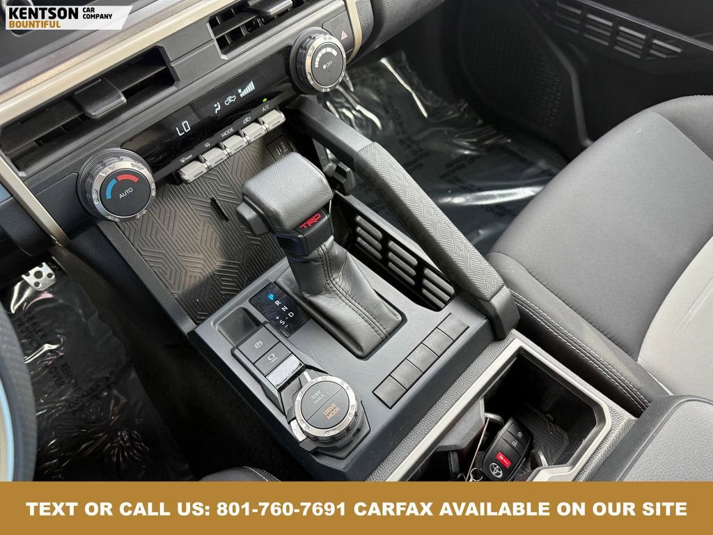 Used 2025 Toyota Tacoma TRD Sport image 25