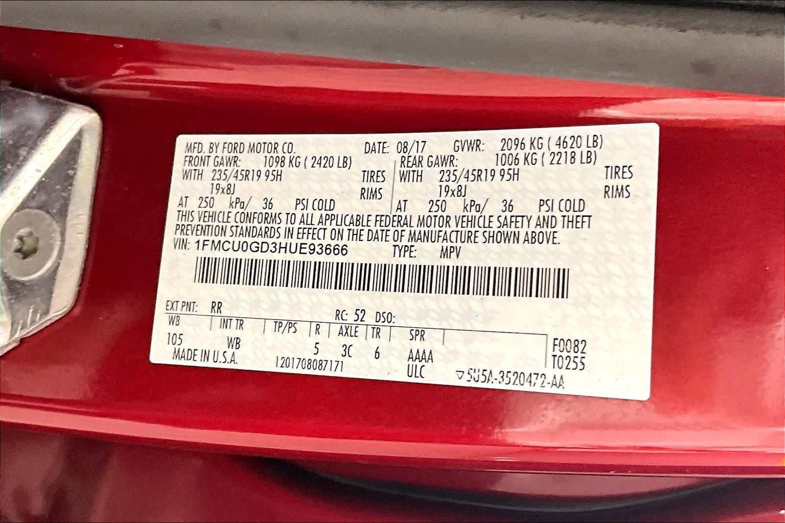 Used 2017 Ford Escape SE w/ Equipment Group 201A FWD image 32