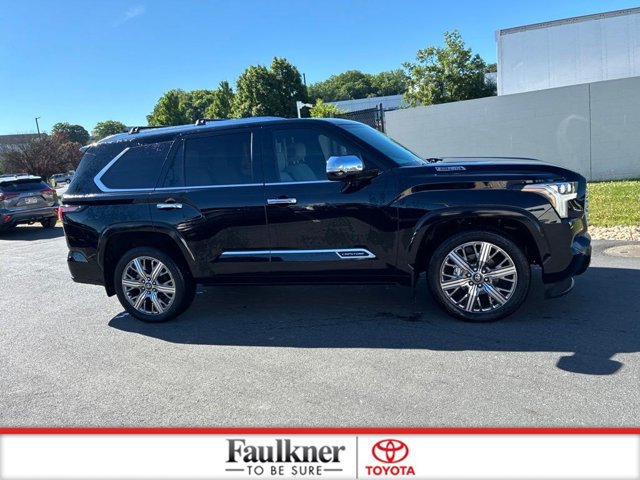 Used 2025 Toyota Sequoia Capstone AWD/4WD image 5