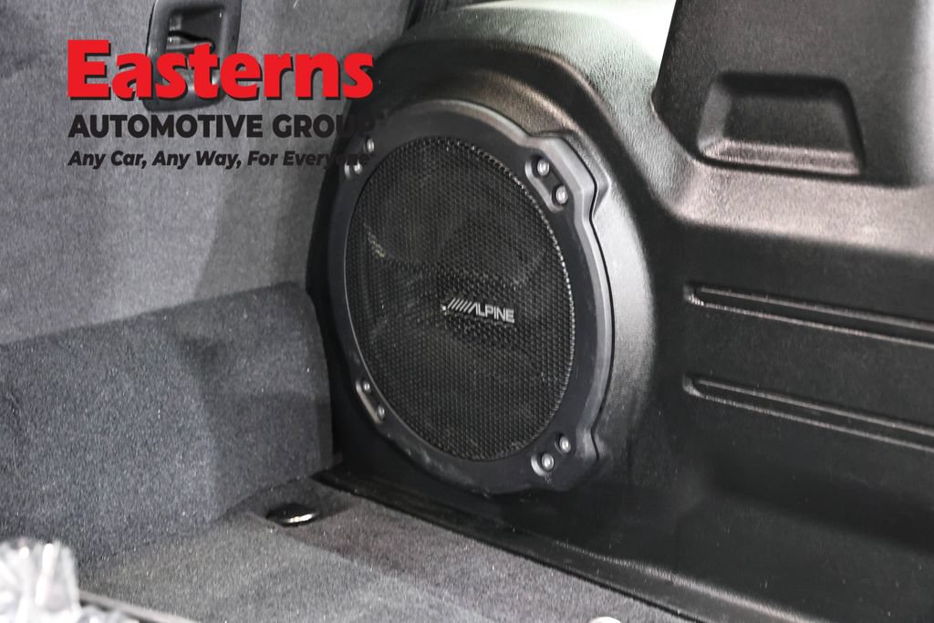Used 2022 Jeep Wrangler Unlimited Rubicon 4xe w/ Cold Weather Group AWD/4WD image 24