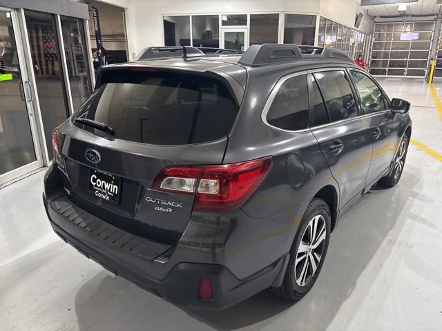 Used 2018 Subaru Outback 3.6R Limited w/ Popular Package #2 AWD/4WD image 7