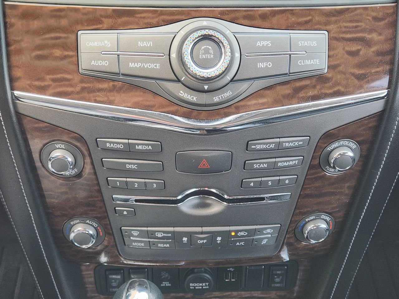 Used 2018 Nissan Armada SL w/ Moonroof Package image 18