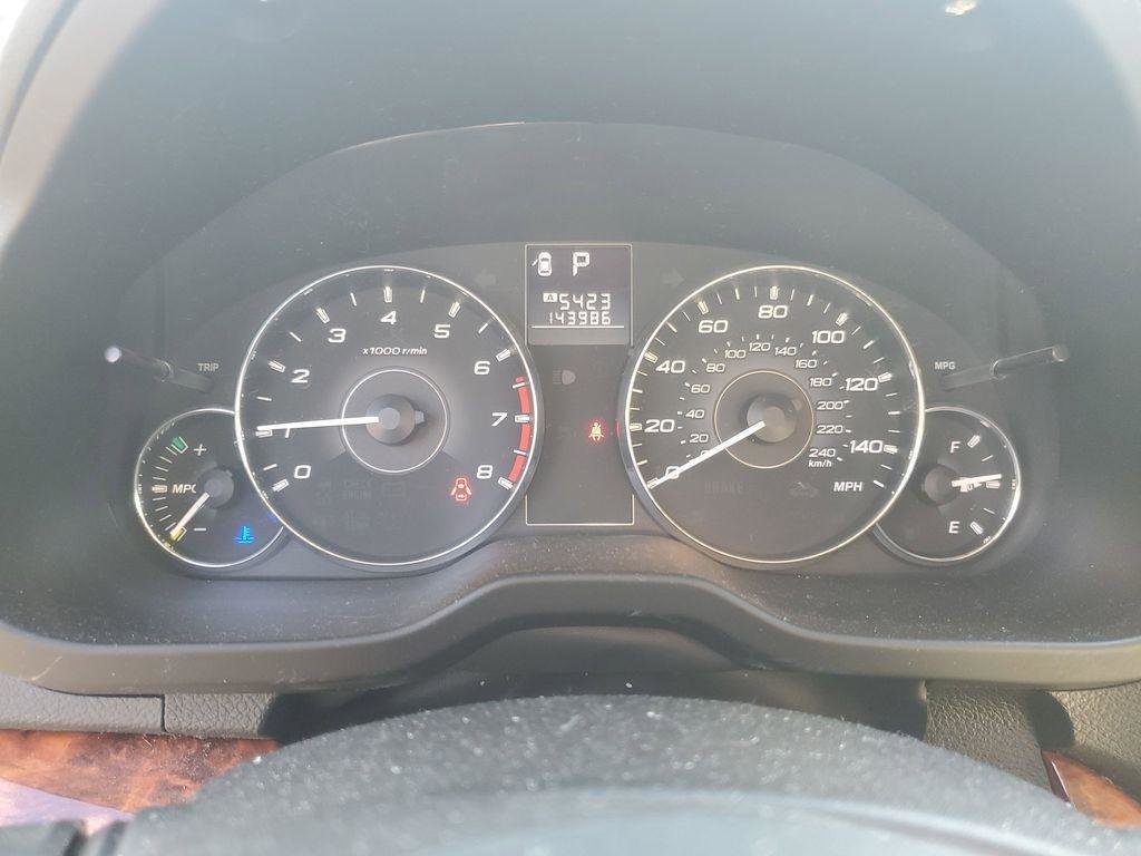 Used 2011 Subaru Outback 2.5i Limited AWD/4WD image 14
