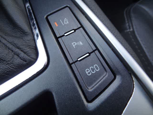 Used 2016 Cadillac SRX Premium w/ Midnight Edition Package FWD image 38