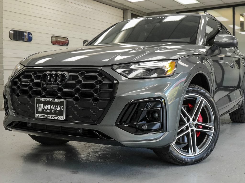 Used 2024 Audi Q5 e Premium Plus w/ Premium Plus Package AWD/4WD image 10