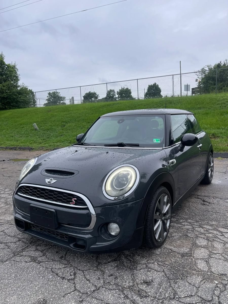 Used 2014 MINI Cooper S FWD image 2